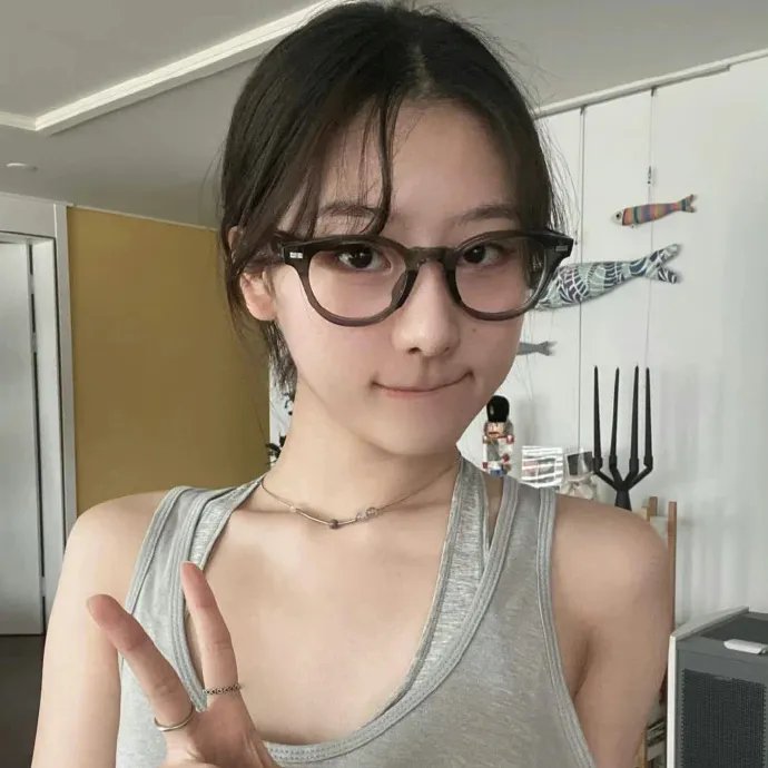 艾莉莎‧施莱辛格:战妆